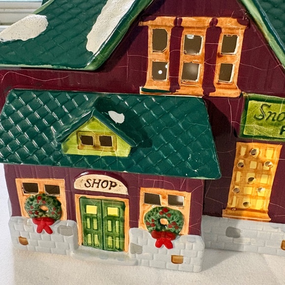 Department 56 Snow Village Lighted Factory with Smoke Stack with Styrofoam Box - Picture 4 of 10